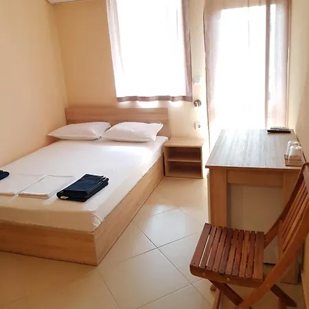 בית הארחה Nikoli