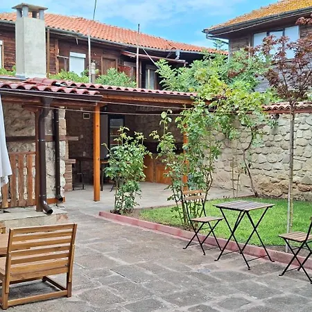 Πανσιόν Nikoli 3*