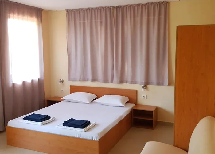 Πανσιόν Nikoli 3*