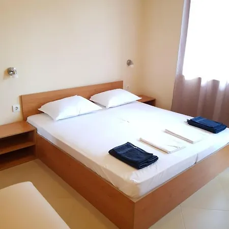 Konukevi Nikoli Misivri